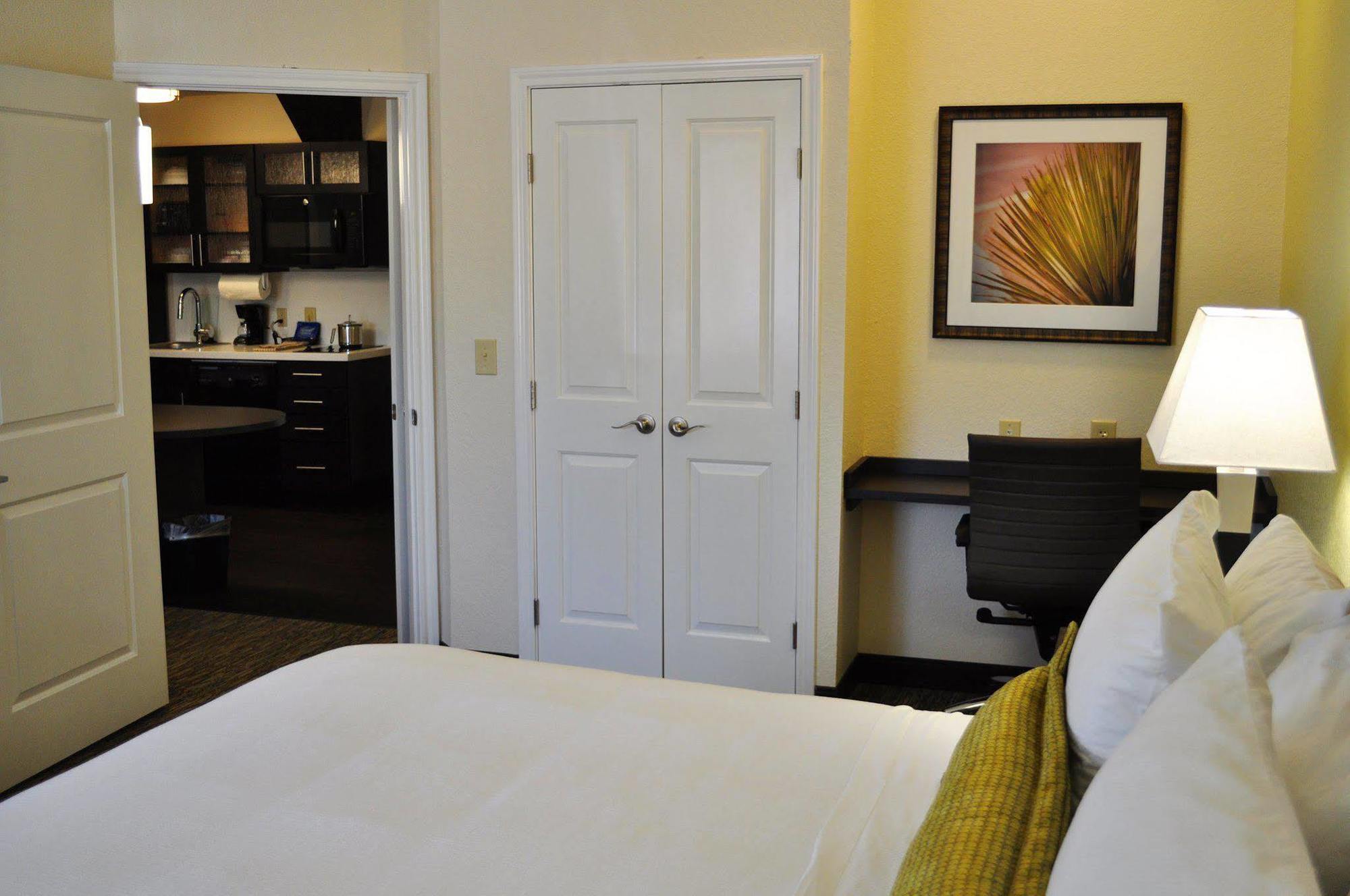 Candlewood Suites Bay City By Ihg Eksteriør bilde